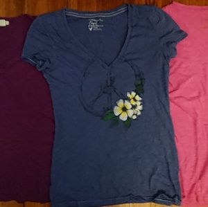 3 v-neck tshirts